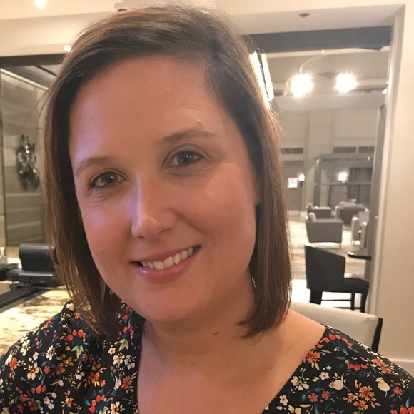 Meet your Posher, Holly - Picture 1 of 1